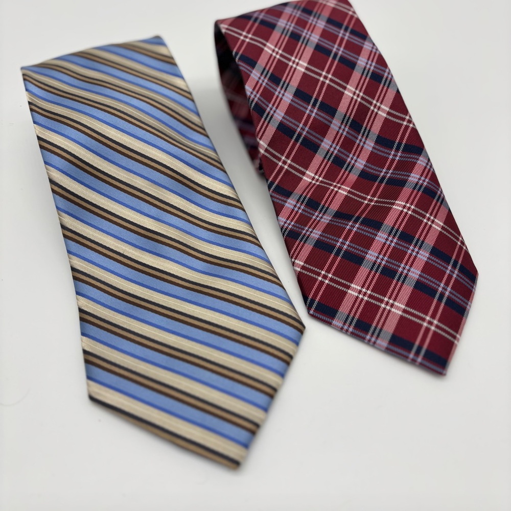 Lot of 2 Silk Ties Claiborne Blue Tan Striped Chaps Red Navy‎ Plaid